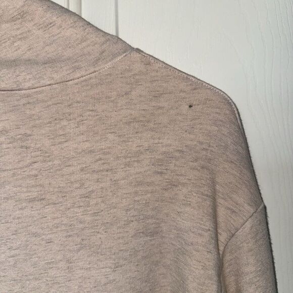 Monrow Mock Turtleneck Sweater Woman’s Size Medium Cream Oversized Pullover - Picture 7 of 7